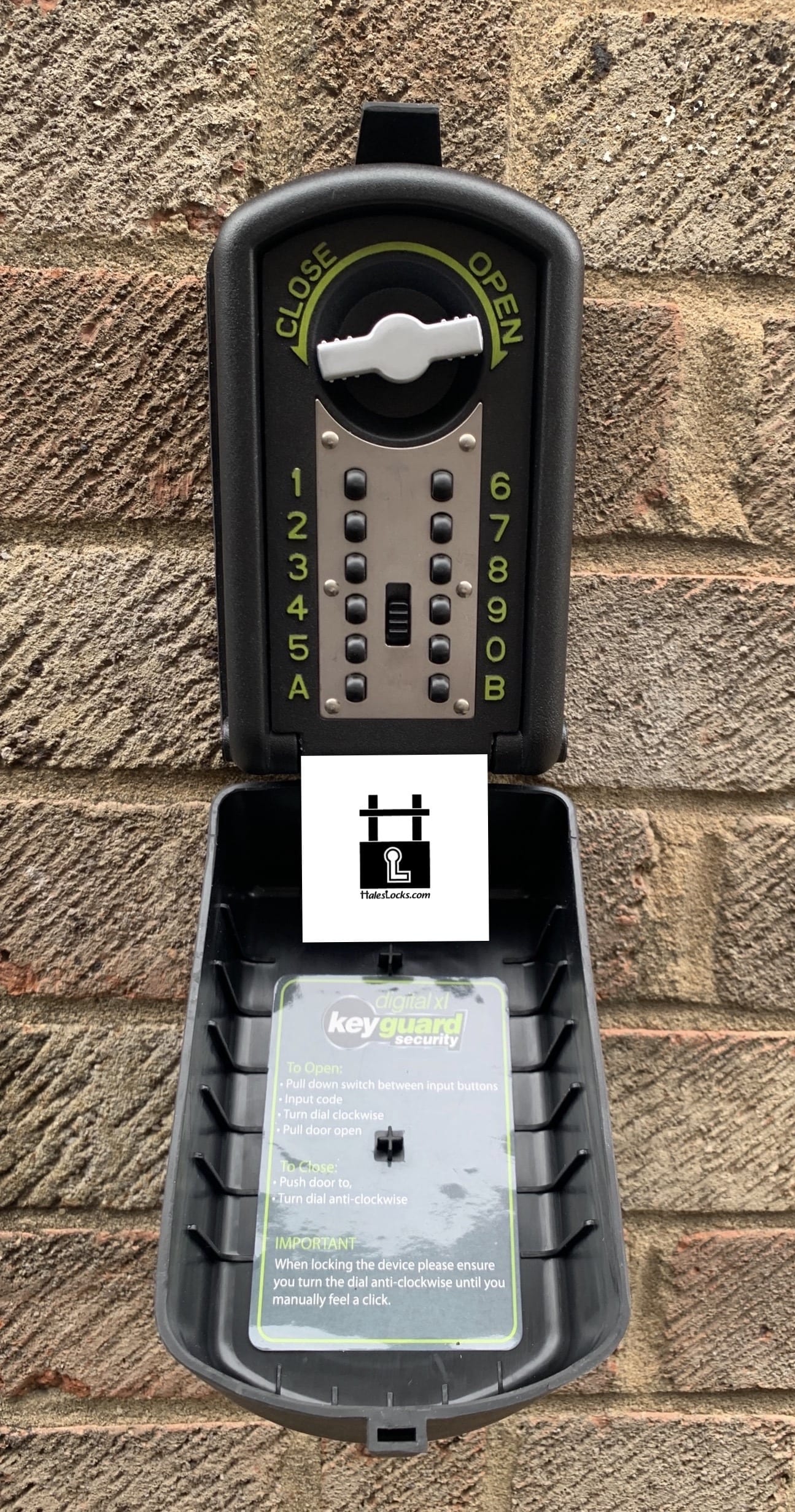 haleslocks.com
