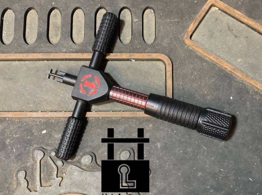 haleslocks 4